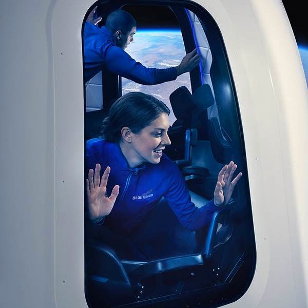 Blue Origin,SpaceX,космос, Blue Origin показала капсулу для суборбитальных полётов